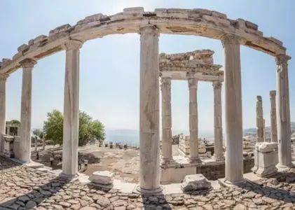 Pergamon | Taşların Arasında Kalan Tanrılar